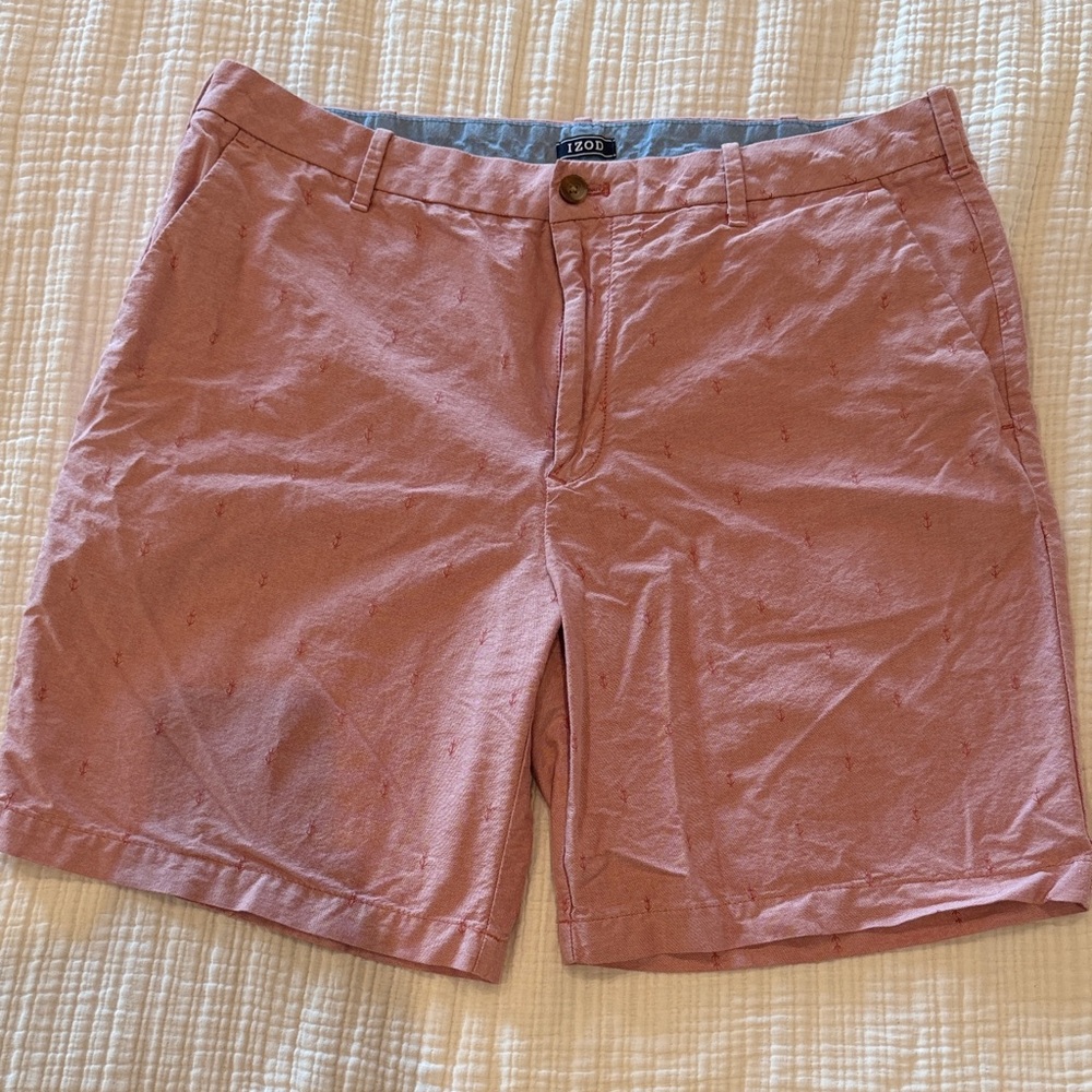 Izod Men's Flat Front Pink Shorts